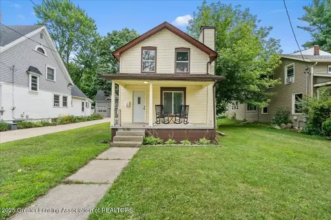 335 Pleasant St, Charlotte, MI 48813