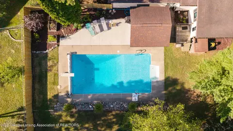 1270 E Twinbrook Dr, Dewitt, MI 48820 photo 7
