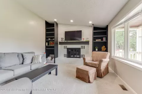 1270 E Twinbrook Dr, Dewitt, MI 48820 photo 13