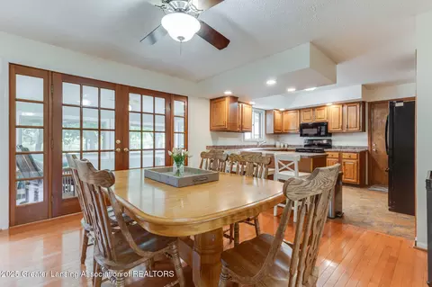 1270 E Twinbrook Dr, Dewitt, MI 48820 photo 17