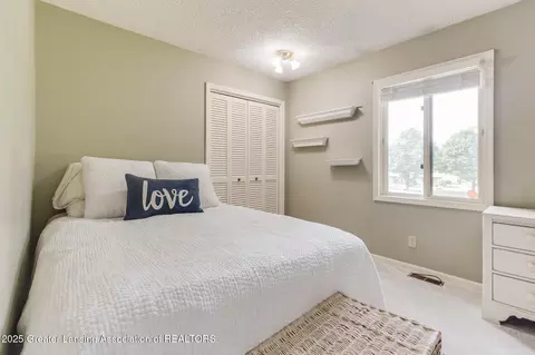 1270 E Twinbrook Dr, Dewitt, MI 48820 photo 30