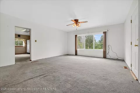 Living - 5091 E Vienna Rd, Clio, MI 48420 photo 2 of 4