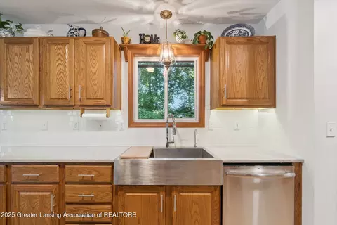 Kitchen - 11246 Lemott Cir, Jerome, MI 49249 photo 1 of 5