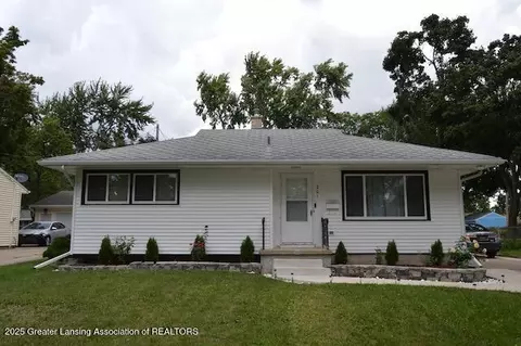 201 E Syringa Dr, Lansing, MI 48910