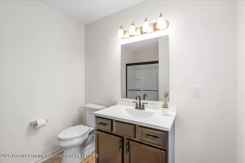 Bath - 13835 Kaleidoscope Dr, Dewitt, MI 48820 photo 1 of 3