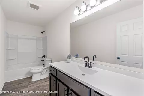 Bath - 13835 Kaleidoscope Dr, Dewitt, MI 48820 photo 3 of 3