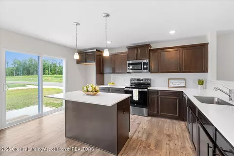 Kitchen - 13835 Kaleidoscope Dr, Dewitt, MI 48820 photo 2 of 3