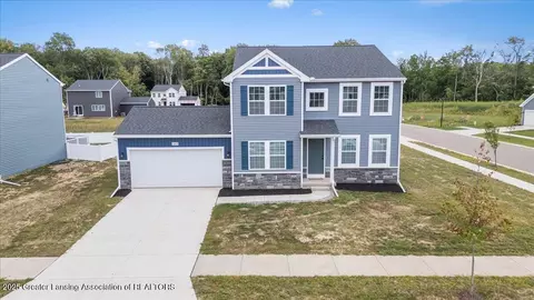 13835 Kaleidoscope Dr, Dewitt, MI 48820