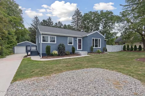 1602 Coolidge Rd, East Lansing, MI 48823