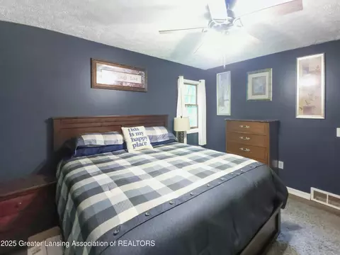 306 Acre Ct, Roscommon, MI 48653 photo 12
