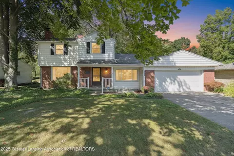 5189 E Brookfield Dr, East Lansing, MI 48823