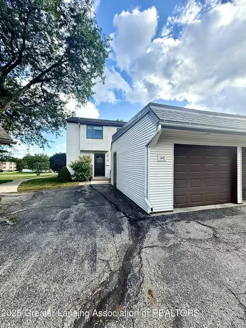 1440 Roxburgh Ave, East Lansing, MI 48823
