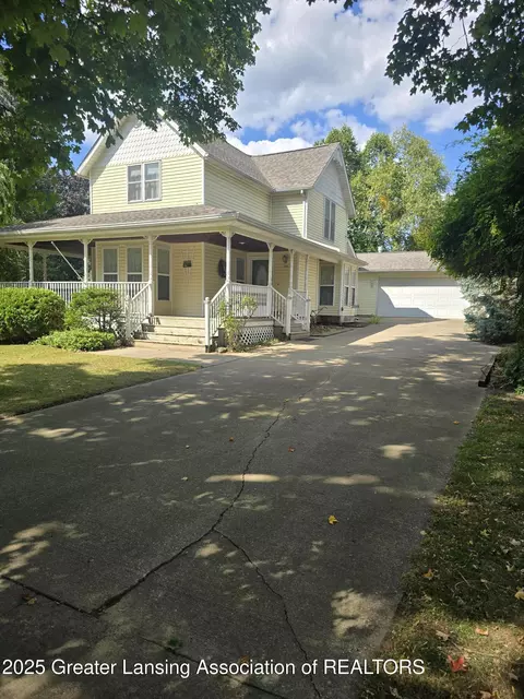 218 W High St, Ovid, MI 48866