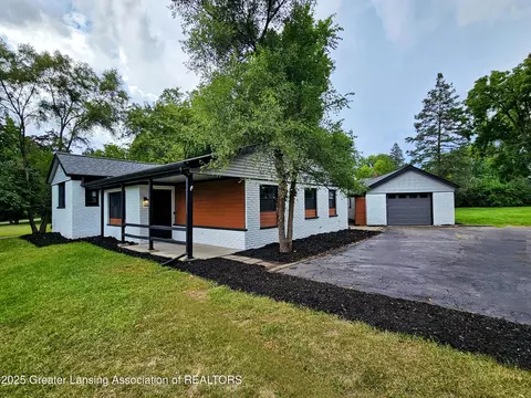 7110 Commerce Rd, West Bloomfield, MI 48324