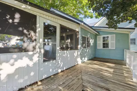 126 E Washington St, Maple Rapids, MI 48853 photo 21