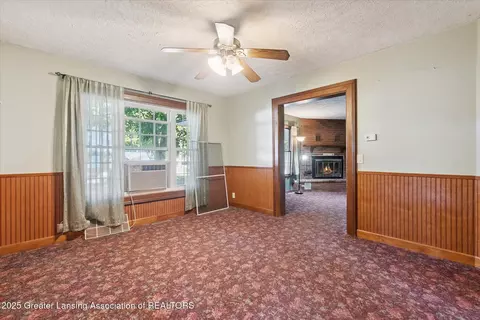 126 E Washington St, Maple Rapids, MI 48853 photo 29