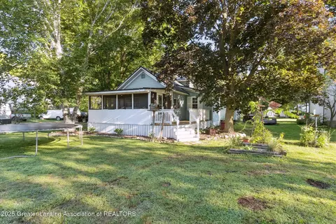 126 E Washington St, Maple Rapids, MI 48853 photo 26
