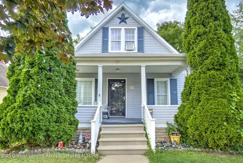 818 S Lyon St, Owosso, MI 48867