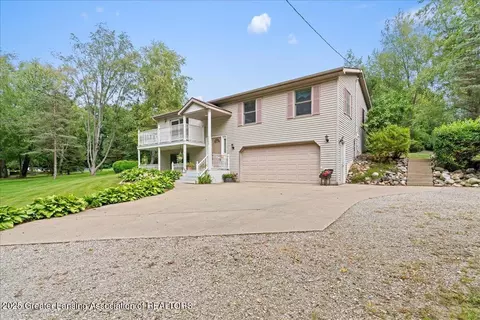 3500 Brandy Ln, Olivet, MI 49076 photo 4