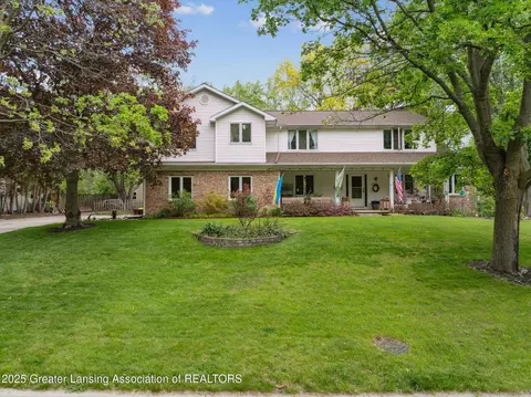 1866 Birchwood Dr, Okemos, MI 48864