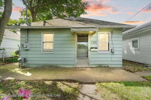 1301 Berten St, Lansing, MI 48910