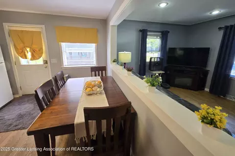 Dining - 6923 Vernson Dr, Lansing, MI 48911 photo 1 of 1