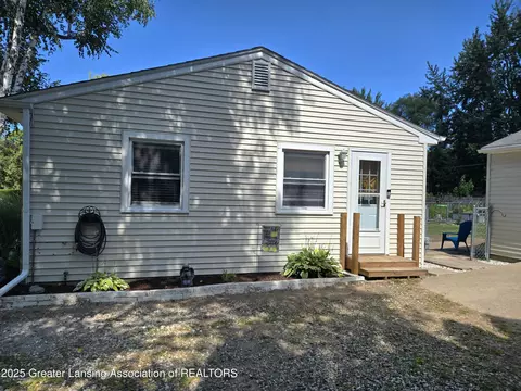 Exterior - 6923 Vernson Dr, Lansing, MI 48911 photo 1 of 5