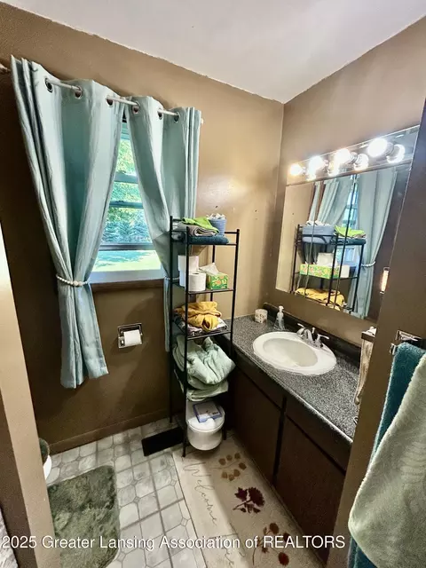 Bath - 2477 Divine Hwy, Lyons, MI 48851 photo 2 of 2