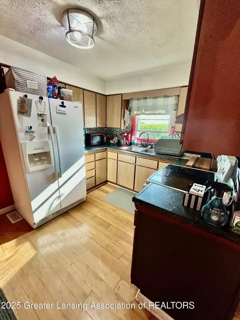 Kitchen - 2477 Divine Hwy, Lyons, MI 48851 photo 1 of 2