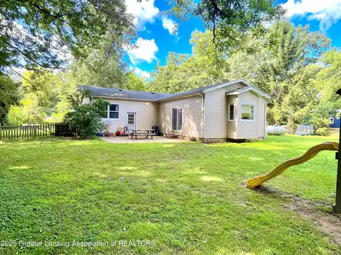 Exterior - 18901 N B Dr, Marshall, MI 49068 photo 3 of 5