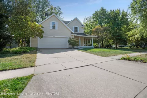 16931 Black Walnut Ln, East Lansing, MI 48823