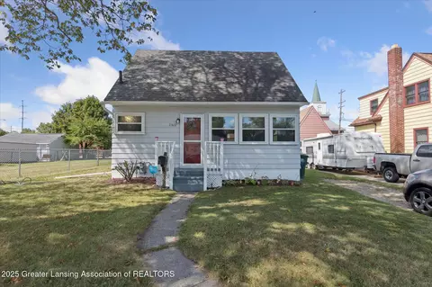 2512 Alpha St, Lansing, MI 48910