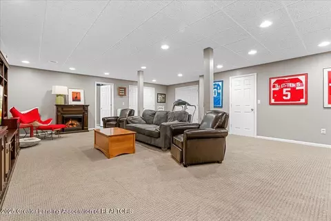 5884 Westover Dr, Bath, MI 48808 photo 30