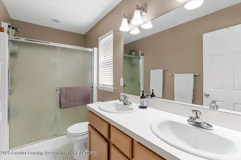 5884 Westover Dr, Bath, MI 48808 photo 21