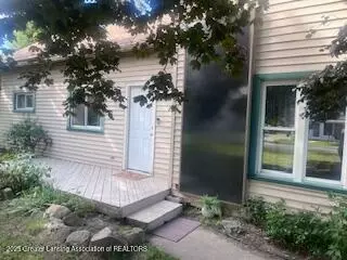 323 E Main St, Elsie, MI 48831 photo 2