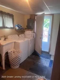 323 E Main St, Elsie, MI 48831 photo 10