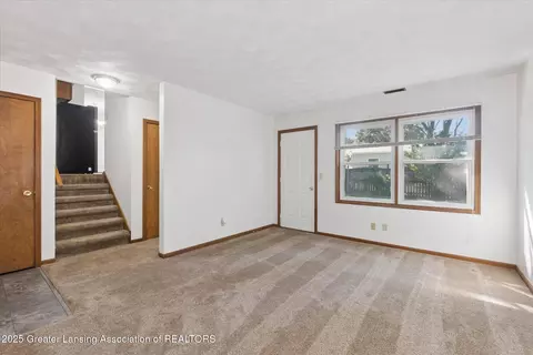 517 Jade Dr, Lansing, MI 48917 photo 26