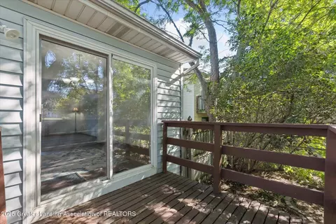 517 Jade Dr, Lansing, MI 48917 photo 31