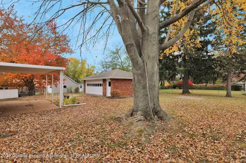 Exterior - 1311 W Morrell St, Jackson, MI 49203 photo 5 of 9