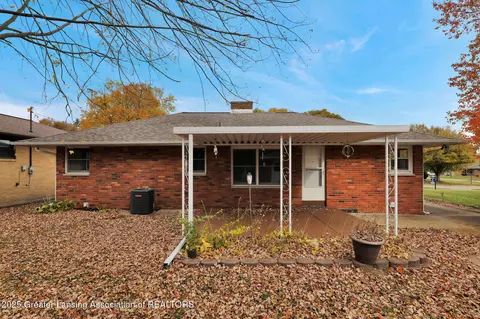 Exterior - 1311 W Morrell St, Jackson, MI 49203 photo 9 of 9
