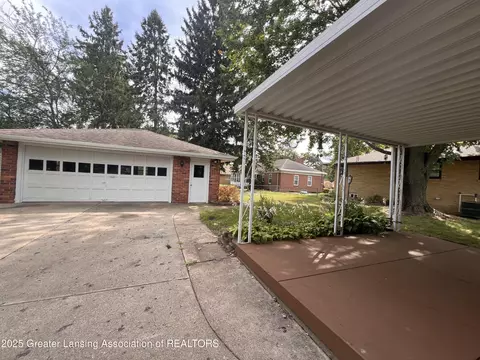 Exterior - 1311 W Morrell St, Jackson, MI 49203 photo 3 of 9