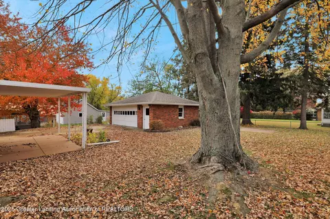 Exterior - 1311 W Morrell St, Jackson, MI 49203 photo 7 of 9