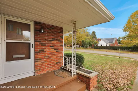 Exterior - 1311 W Morrell St, Jackson, MI 49203 photo 1 of 9
