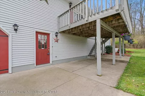 Exterior - 5236 Drumheller Rd, Bath, MI 48808 photo 4 of 7