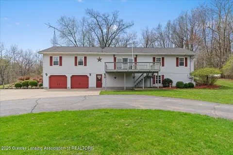 Exterior - 5236 Drumheller Rd, Bath, MI 48808 photo 2 of 7