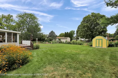 Exterior - 1621 E Stoll Rd, Lansing, MI 48906 photo 7 of 9