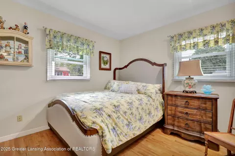 Bedroom - 1621 E Stoll Rd, Lansing, MI 48906 photo 5 of 6