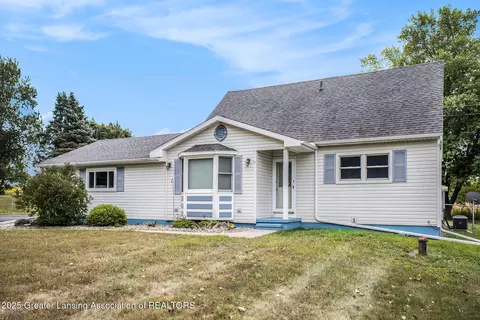 1655 W Howell Rd, Mason, MI 48854