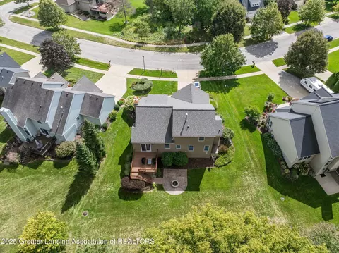 View/Area - 13132 Addington Dr, Dewitt, MI 48820 photo 9 of 12