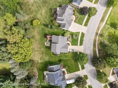 View/Area - 13132 Addington Dr, Dewitt, MI 48820 photo 7 of 12